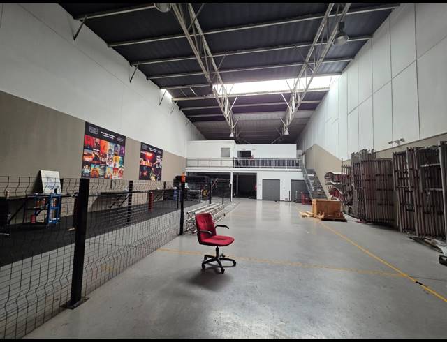 4,194M² WAREHOUSE TO LET IN RANDJESPARK